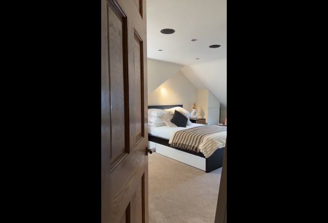 Loft conversion with en suite  Main Photo