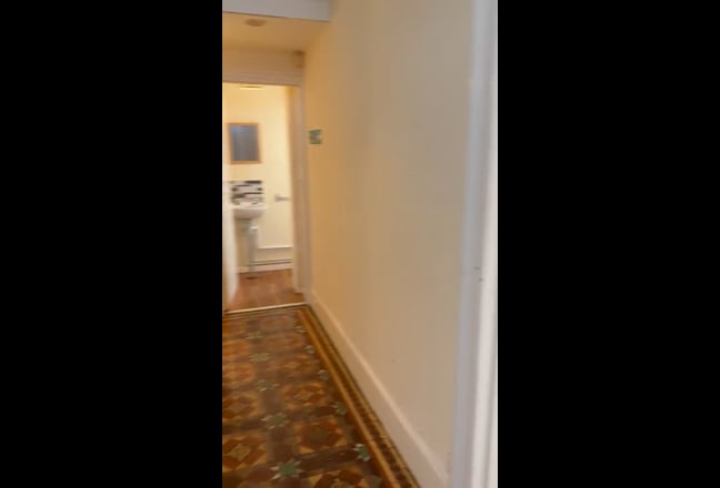 Double Room - Newport City Centre Main Photo