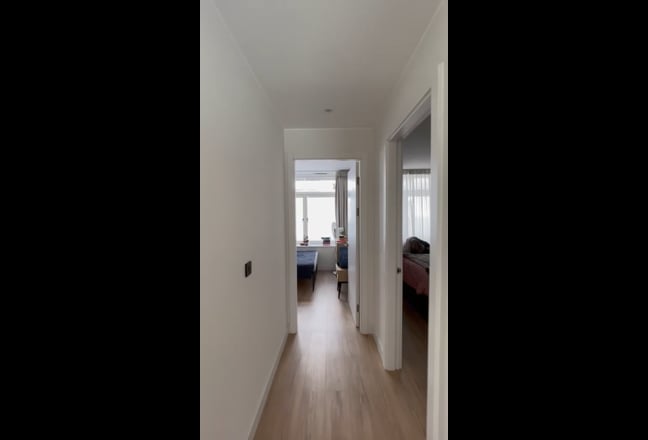 Small Double Room Available near Stratford  Main Photo