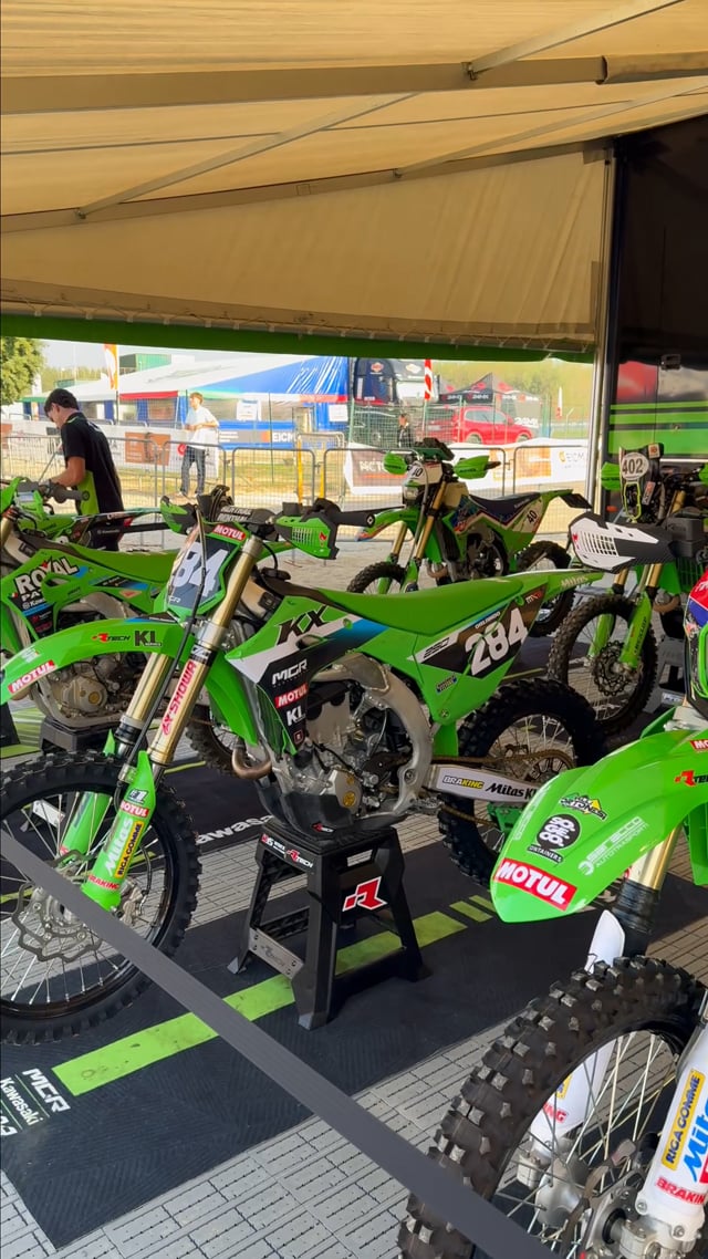 B- ROLL Kawasaki ERFX 26