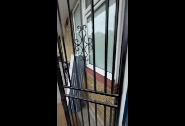 Video 1: Room 1: £231pw with bills included. (Available NOW)