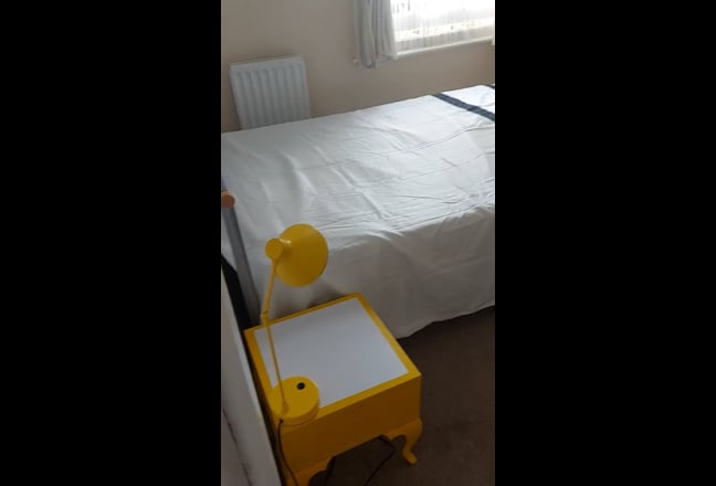 Room to Let, W10 Main Photo