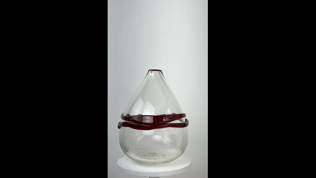 Vaso Transparente com Aplicação Vermelha