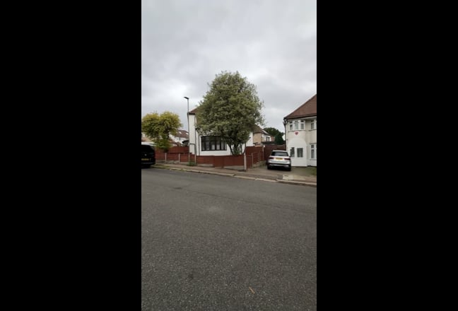 Double room available in Hendo/Hendon Central  Main Photo