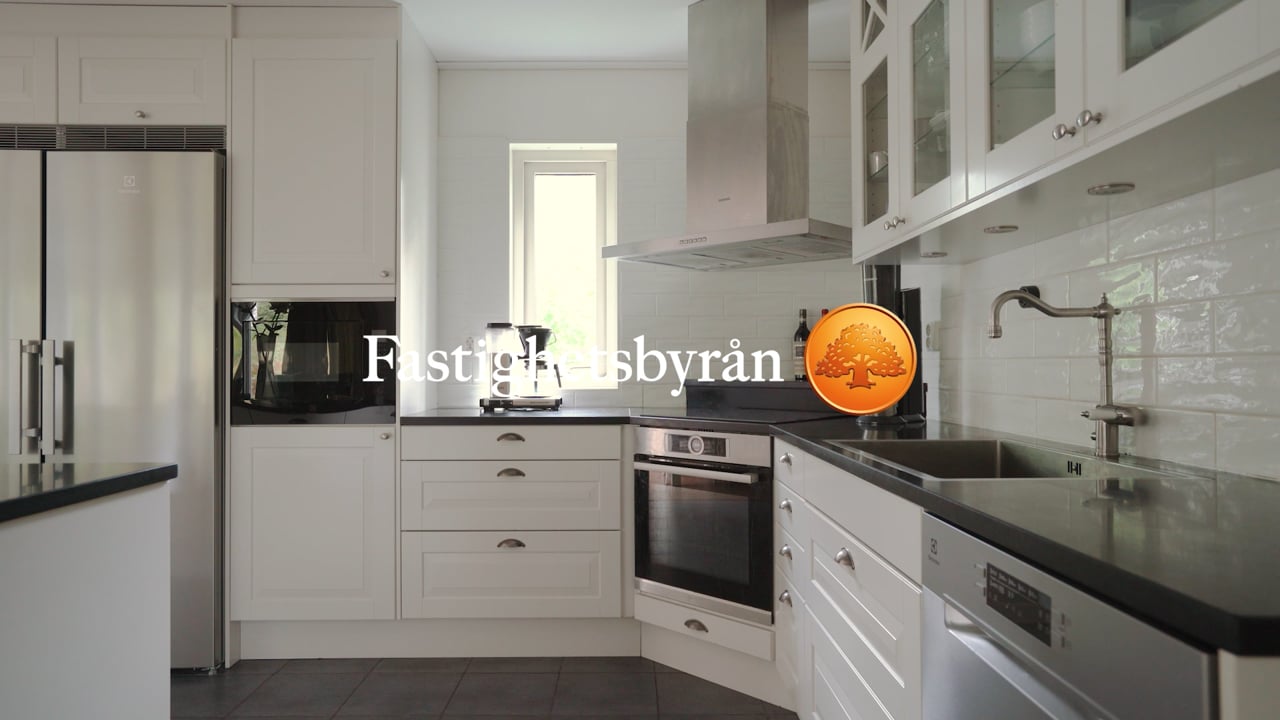 5 rum Villa på Bössvägen 12 Landsnora Sollentuna kommun - video