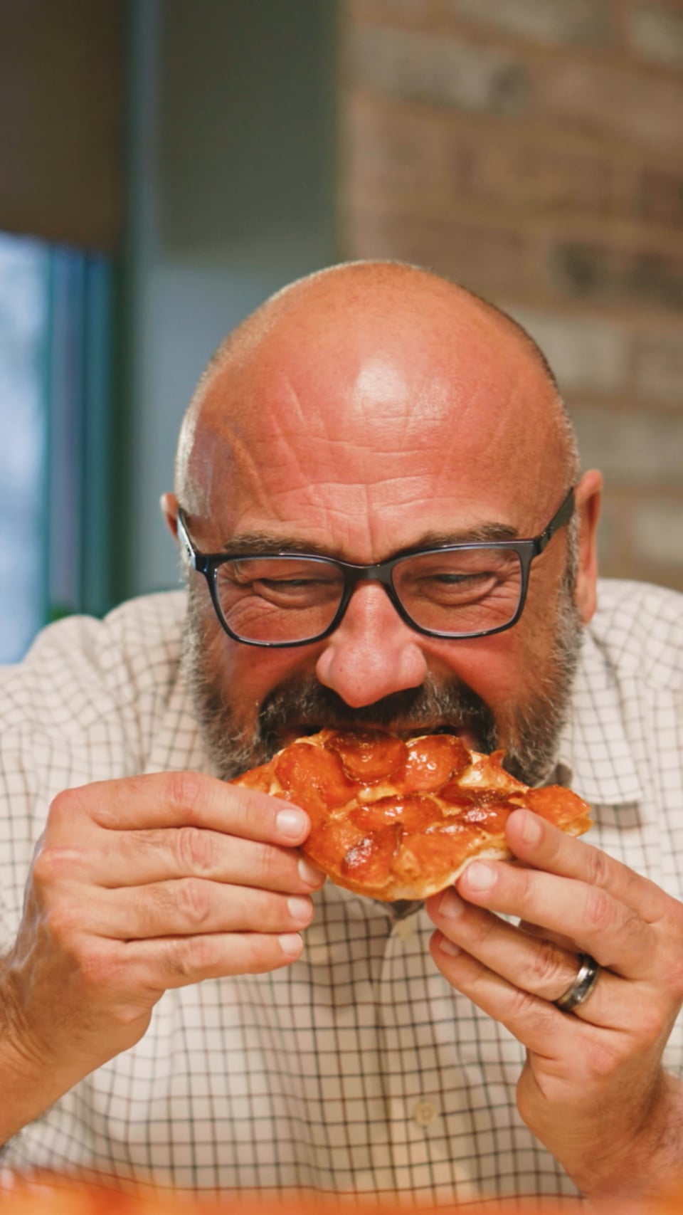 LaRosa's - Feed the Moment