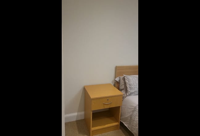 1 Doubleroom + Private Bathroom Near ElizabethLine Main Photo