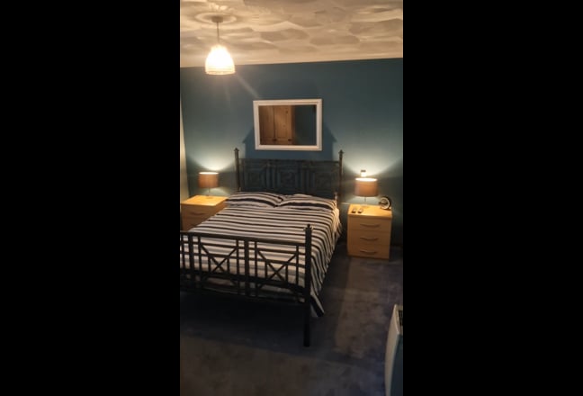 Double Room with shared bathroom/Shower  Main Photo
