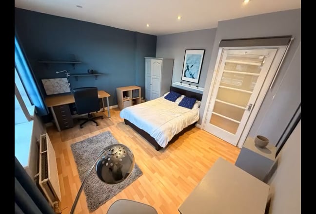 Bayswater/Queensway Walk to Imperial -Ucl 3 Rooms  Main Photo