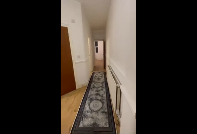 Charming 4 bedroom flat with open plan reception! Main Photo