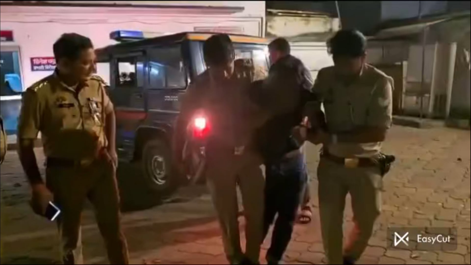 खतोंली में महिला के साथ छेड़छाड़ करने वाले युवक को पुलिस ने पकड़ा
