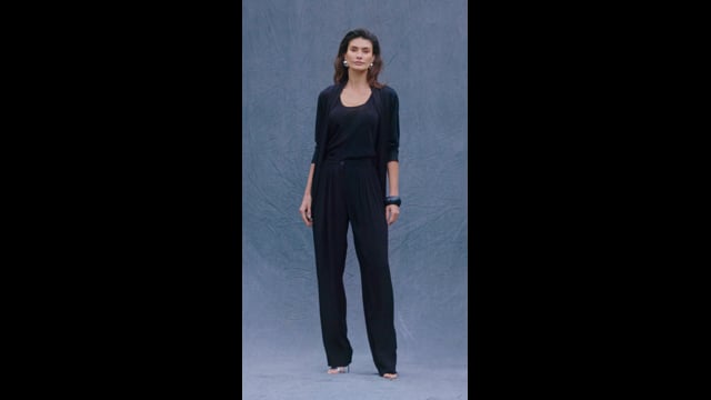 Twin Set Crepe Assimétrico Preto Jéssica