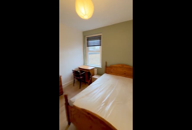 Double room in South Ealing Main Photo