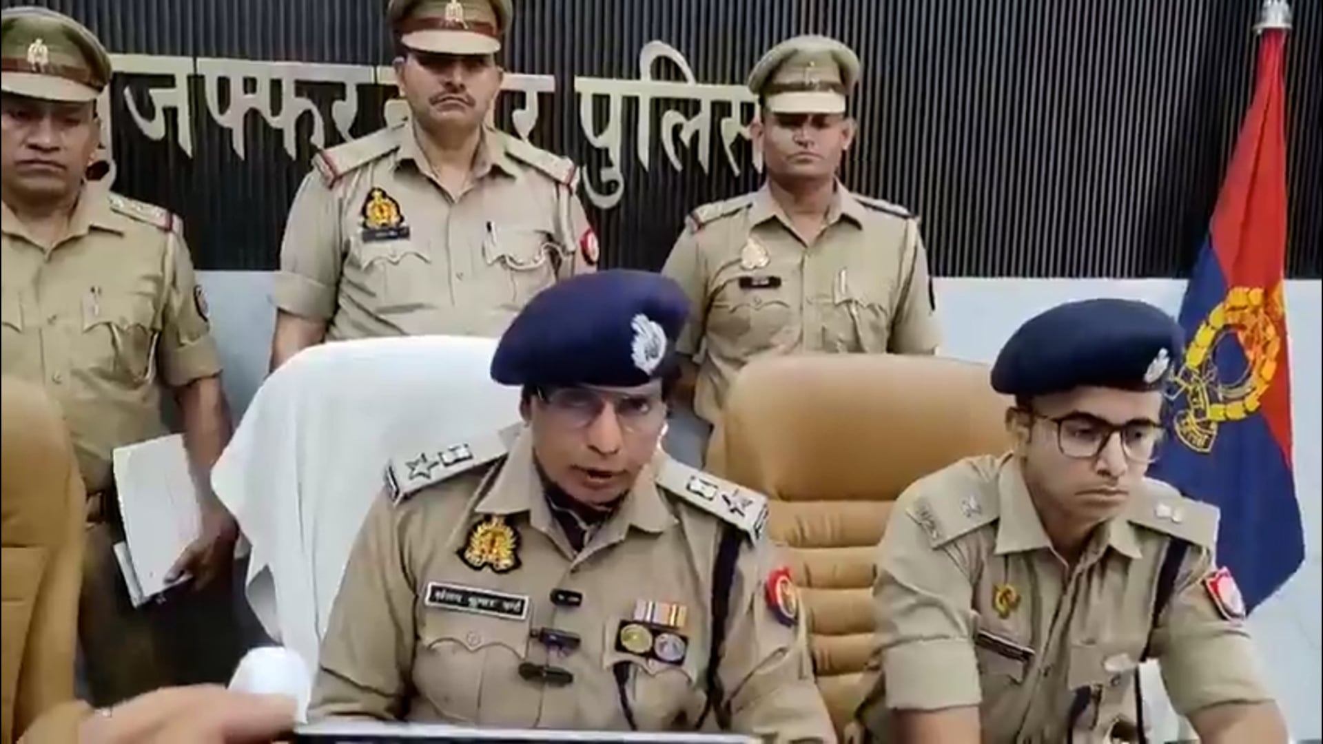अवैध हथियारों के खिलाफ पुलिस का शिकंजा 🔥 2 शातिर अभियुक्त गिरफ्तार, 4 हथियार व कारतूस बरामद