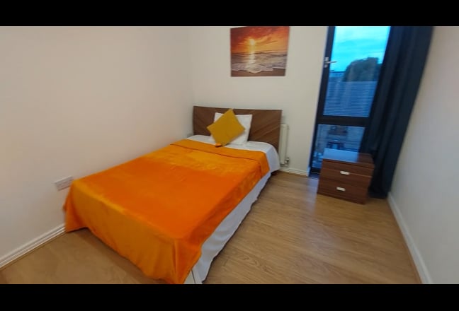 E14 area-Double Room-Walk to Canary Wharf Main Photo