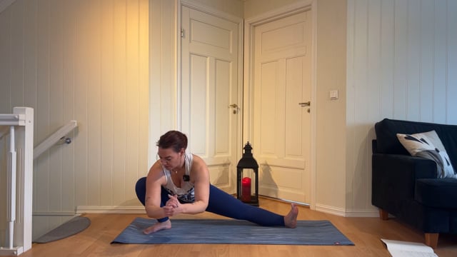 Leken vinyasa med Ulla (NY)