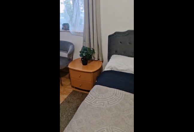 Video 1: 