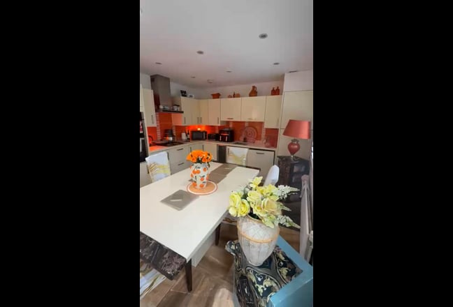 1 Luxury double room, 1 Luxury single room Main Photo