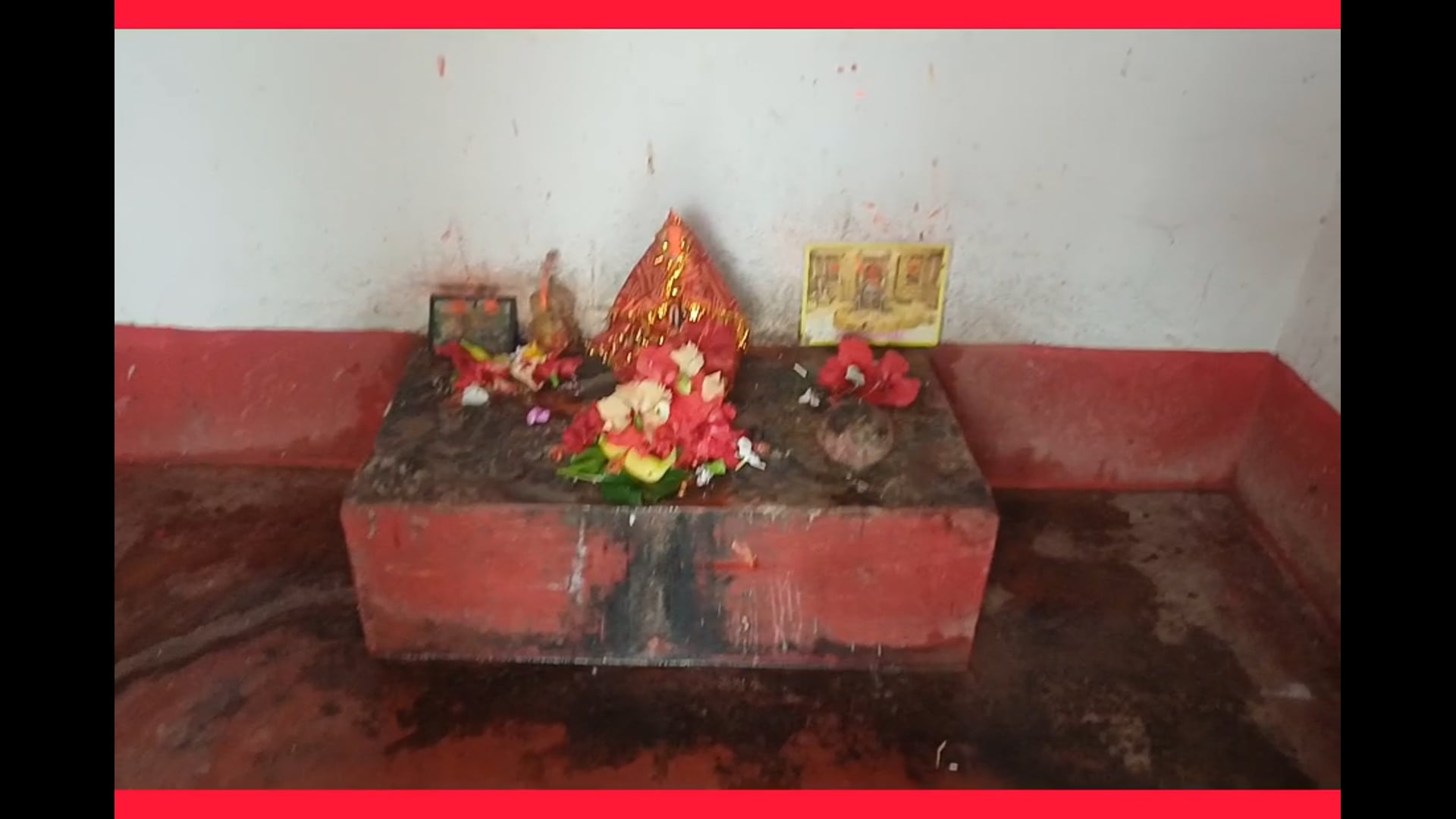 अनंत चतुर्दशी पर मंदिरों में उमड़ी श्रद्धालुओं की भीड़, महिलाओं ने 14 गांठों वाला अनंत सूत्र धारण कर सुख-समृद्धि की कामन