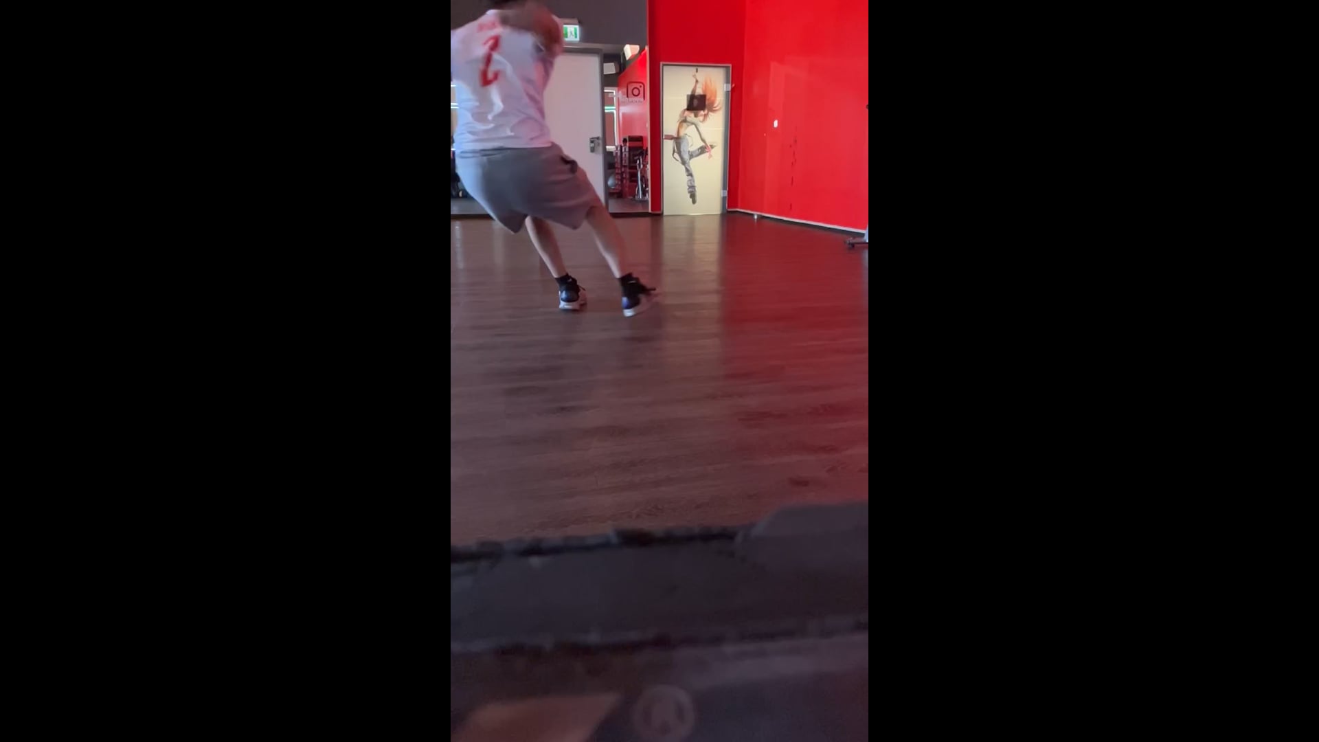 Watch Omar Karim's Vertical Jump: 9.5 inches
