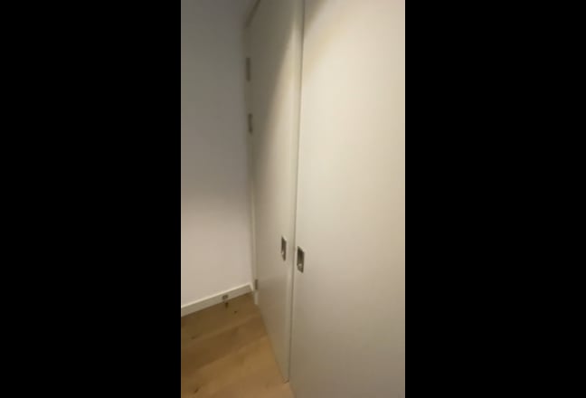 Double room+ private bathroom| Modern 2b2b-Female  Main Photo