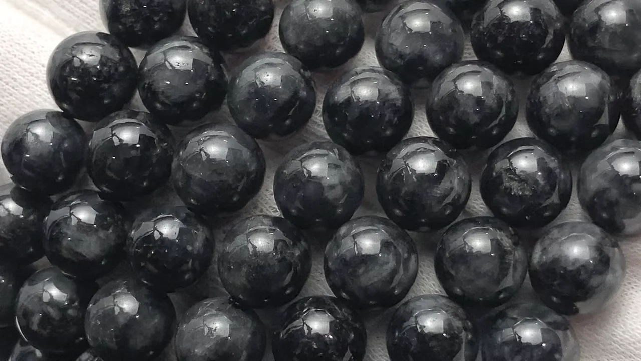 黒翡翠(くろひすい・ジェイダイト) AAA ラウンド10mm 1連(ブレスレット