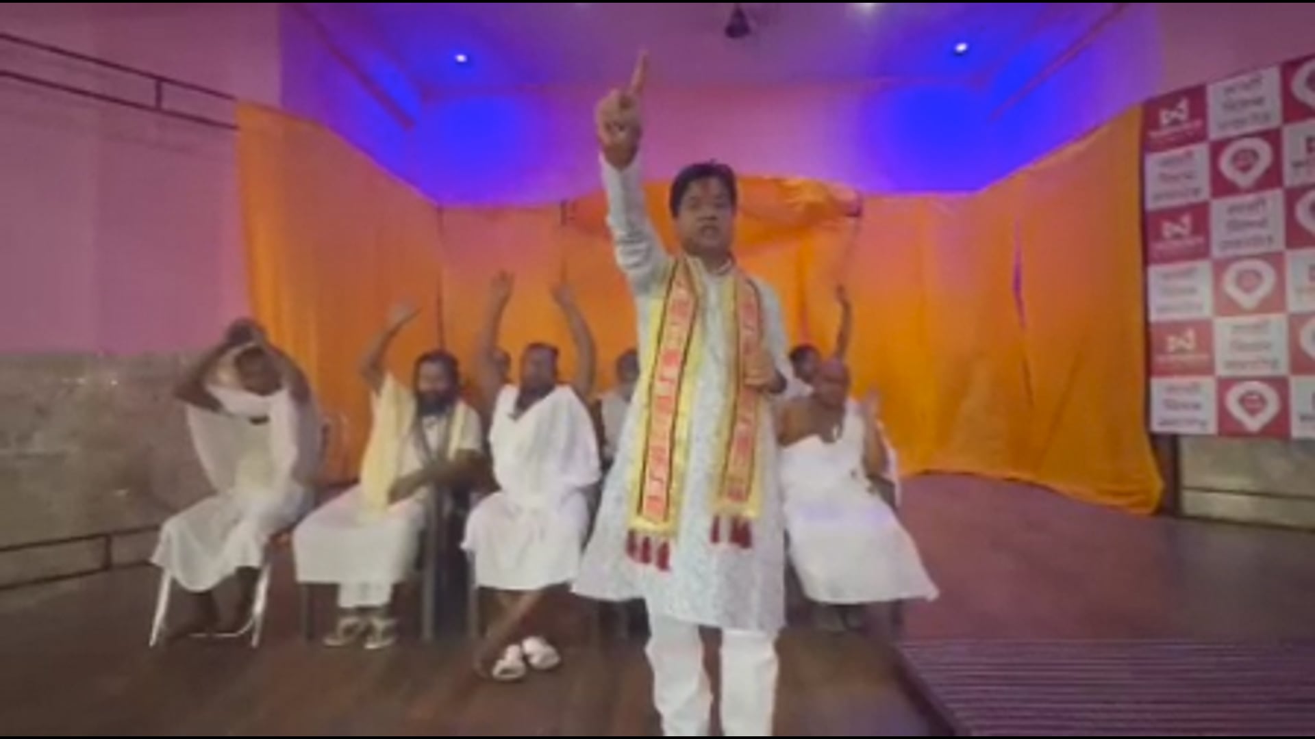 आठ राज्यों के श्रद्धालुओं ने श्री कृष्ण जन्मभूमि पर मंदिर निर्माण की ली शपथ