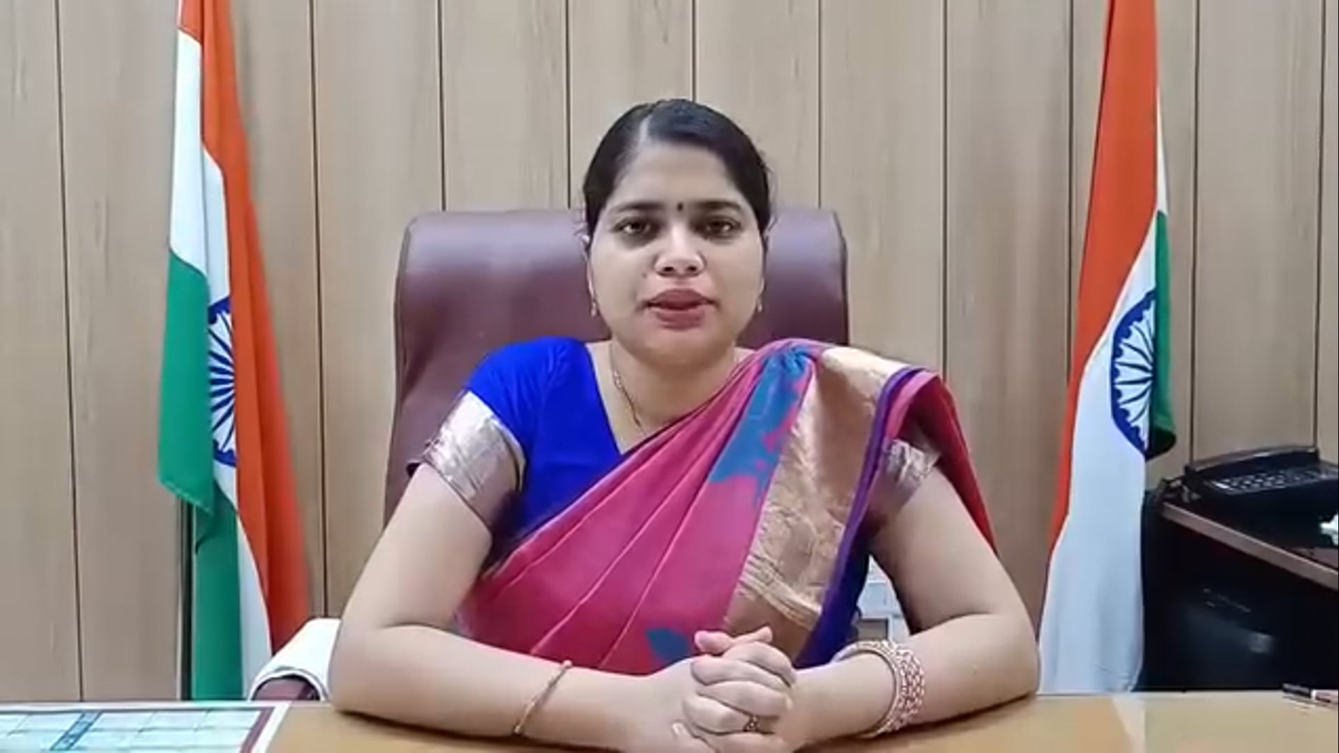 अम्बेडकर नगर चक्रवाती तूफान को लेकर डीएम ईशा प्रिया की अपील।