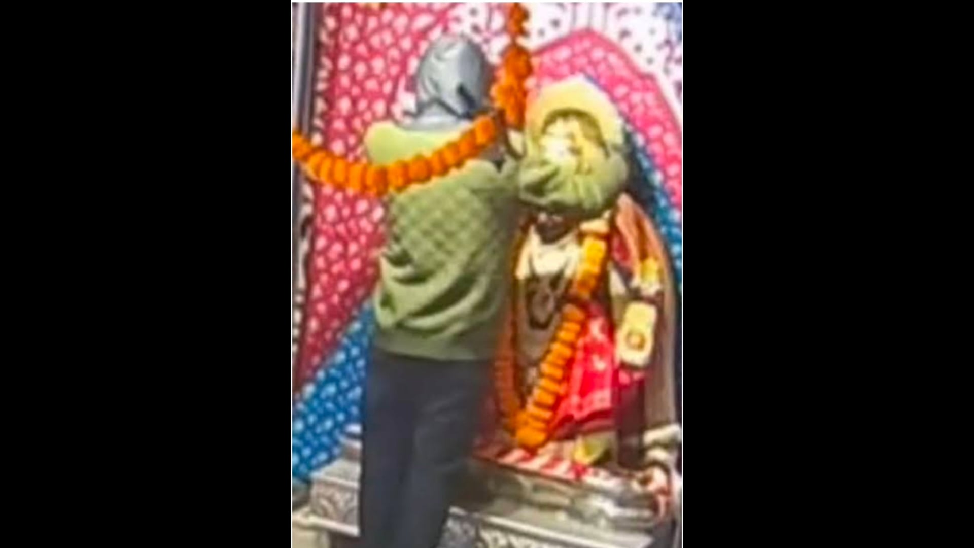 *मां भद्रकाली मंदिर से 600 ग्राम चांदी का मुकुट चोरी, इलाके में मचा हड़कंप—पुलिस जांच में जुटीlatest_news*