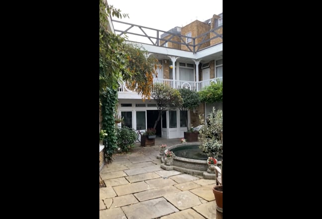 Beautiful studio flat in Angel Main Photo