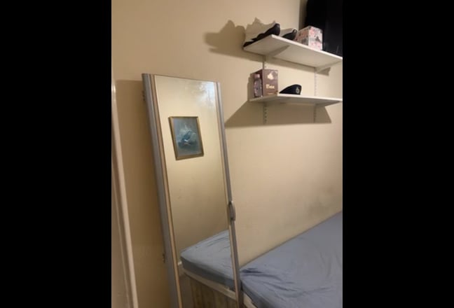 Small single room Main Photo