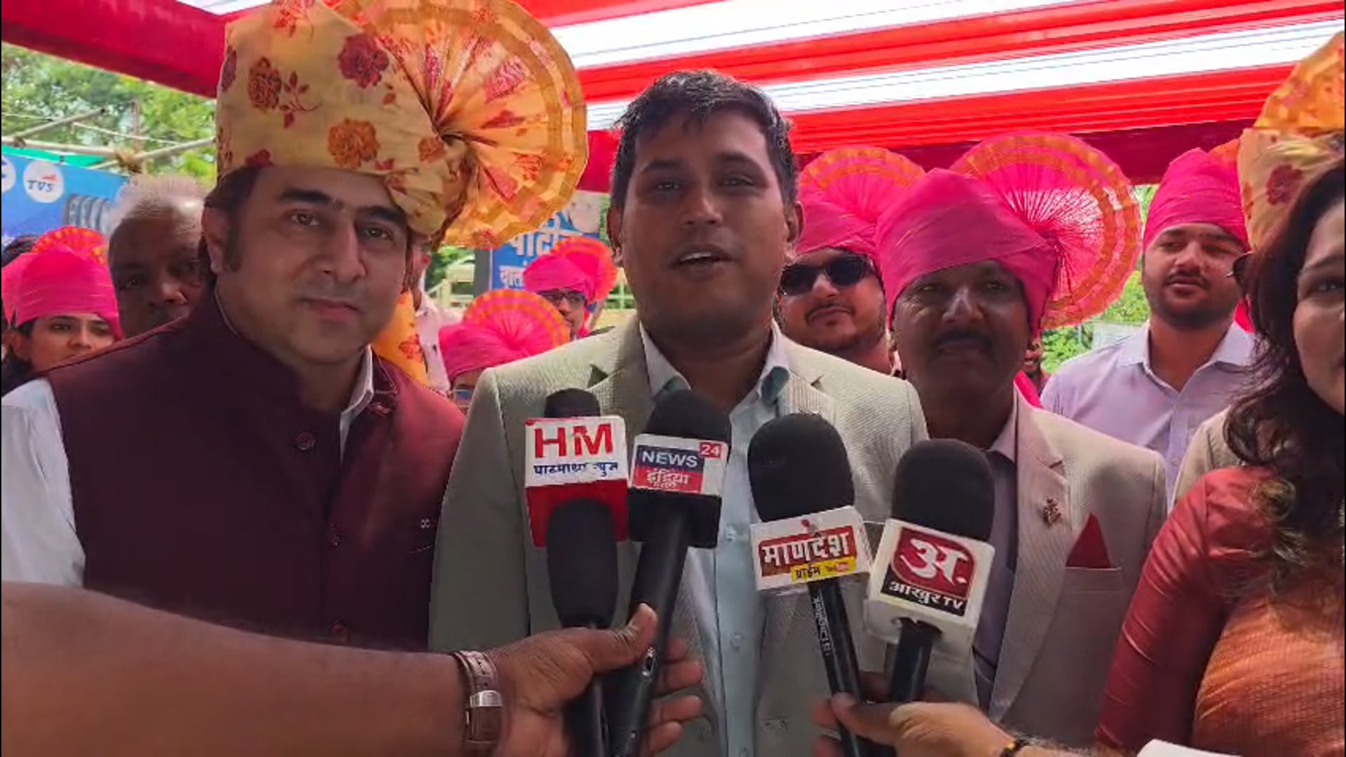 कोटक महिंद्राची शाखा आटपाडी मे शुरु