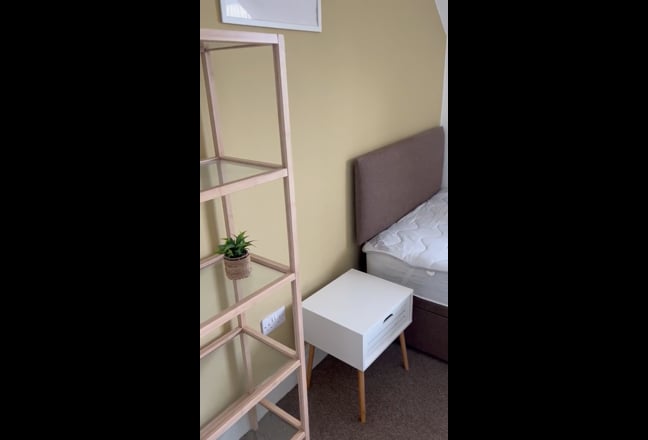Large Double Room with En-Suite (Amazing Views) Main Photo