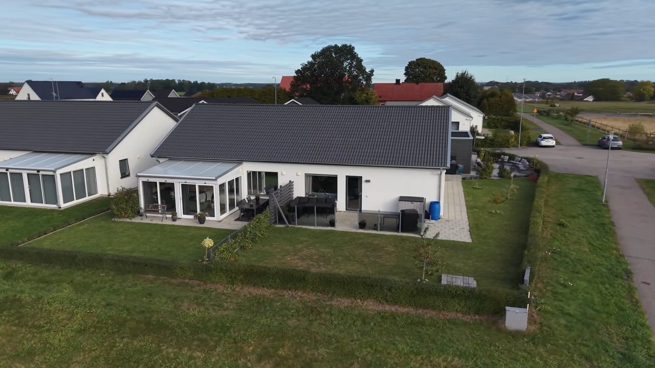 3 rum Lägenhet på Stuterigatan 8B Tomelilla Tomelilla kommun - video