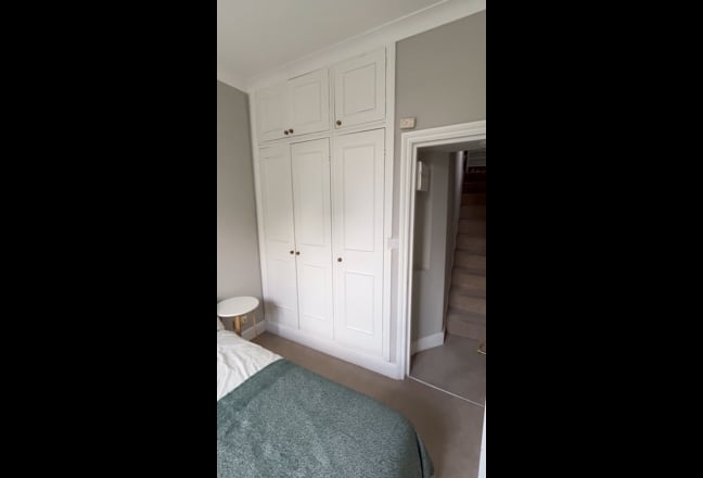 Double room in Chelsea - flat with terrace Main Photo