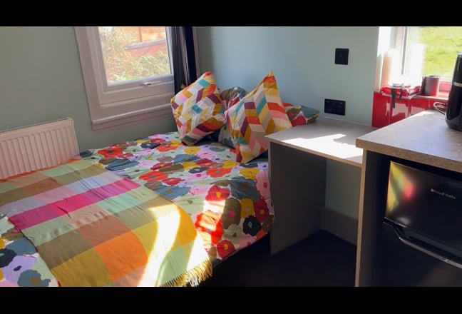 Video 1: Room 3 En Suite