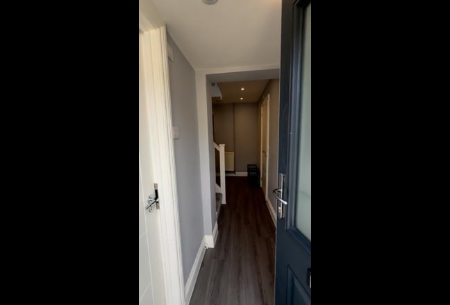 Luxury Refurbished Double Rooms Bills Included  Main Photo