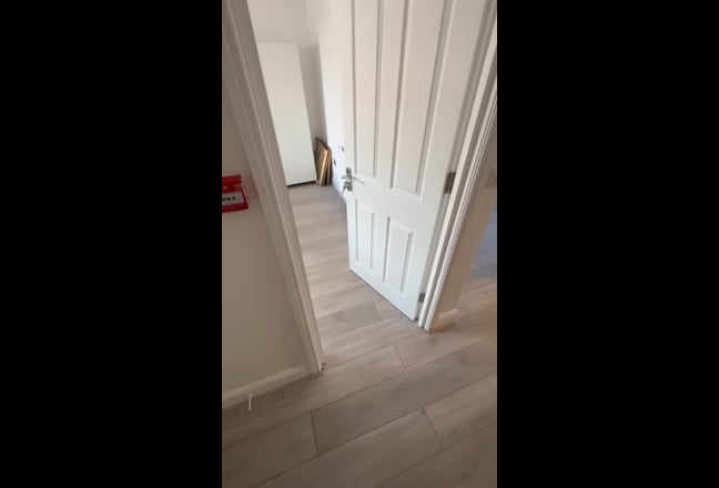 Superb double room, New refurb, Streatham/Mitcham Main Photo