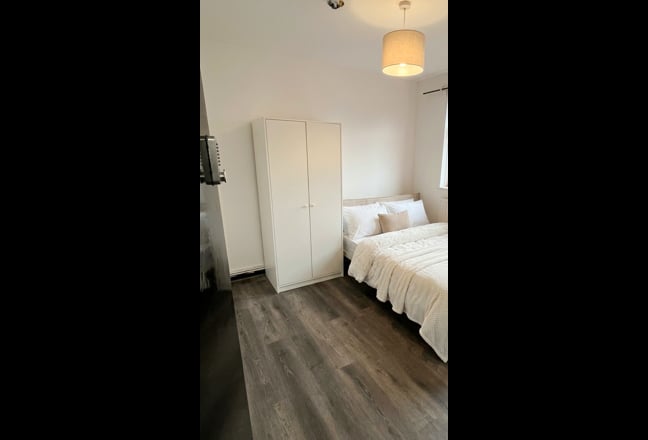 Double Room, Bills Incl - 10 min to Wapping Main Photo