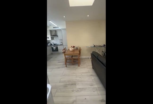 Video 1: 