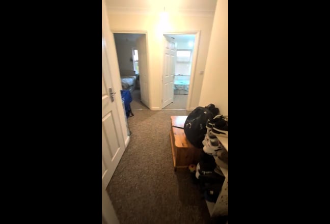 Video 1: Lounge