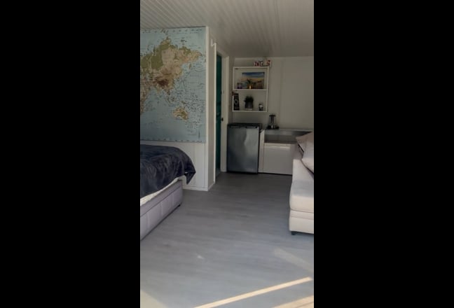 Video 1: 
