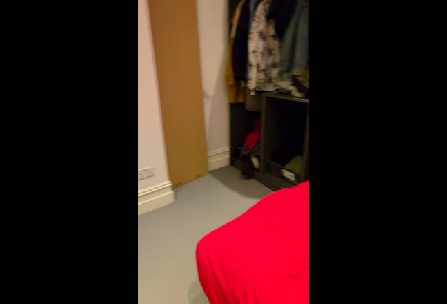 1 room available in a 2 person flat Main Photo