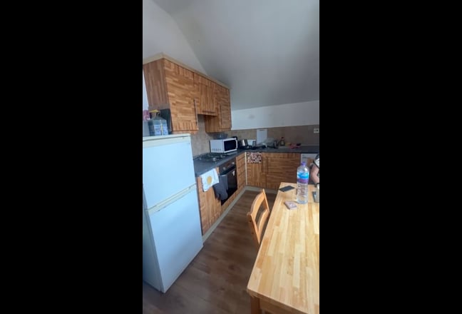 🏡 2 Girls Seeking 3rd Flatmate | NW10 Main Photo