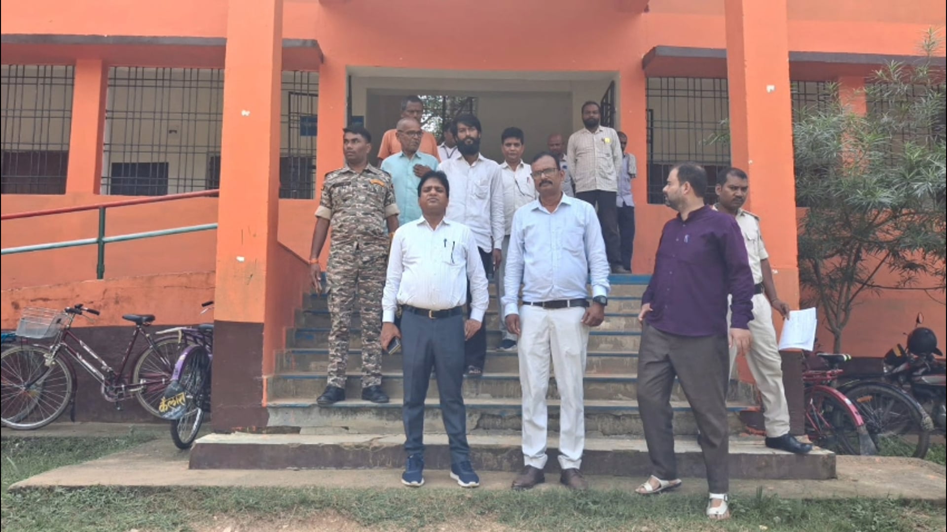 आदर्श विद्यालयों में शिक्षा की परीक्षा, अफसर खुद जांचेंगे बच्चों की पढ़ाई