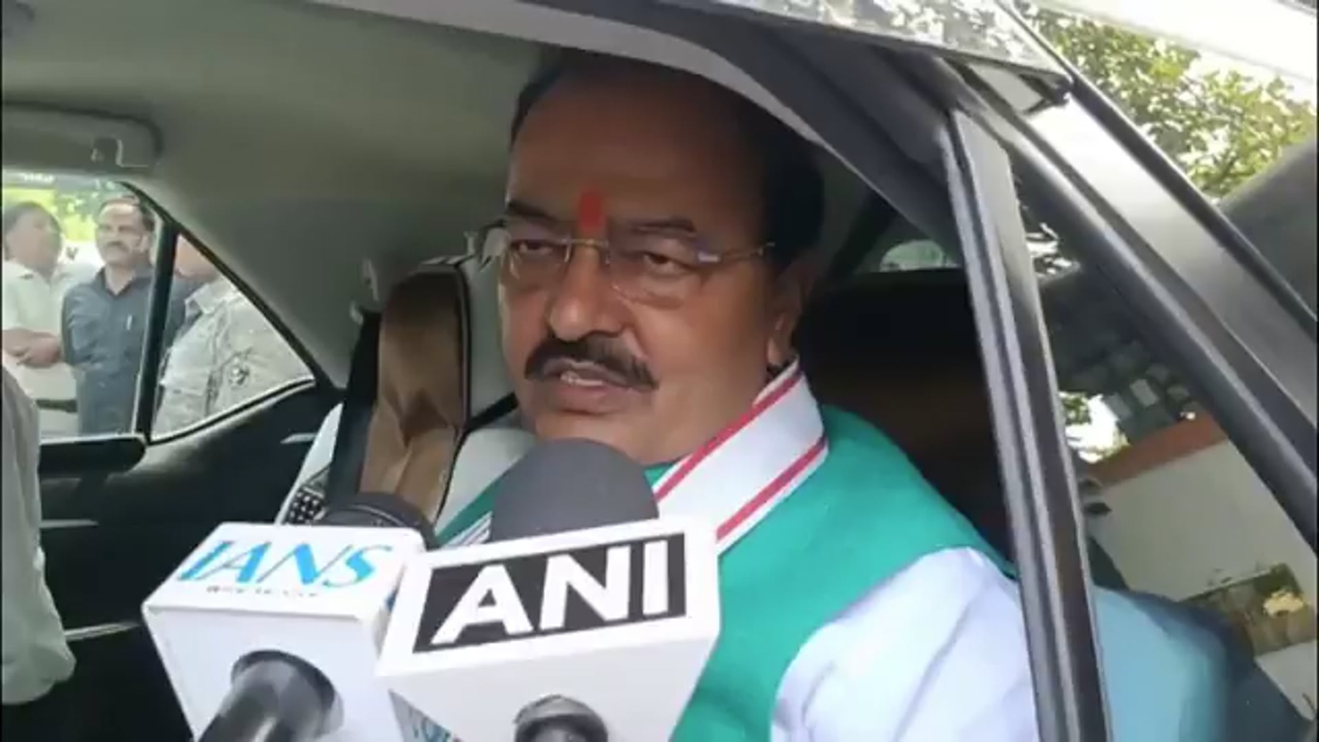 *राज्यसभा चुनाव 2026- एक दूसरे को आघात देने की गतिविधियां जारी...*

अखिलेश को बड़ा सरप्राइज़ देने का दावा कर रहे हैं केशव प्रसाद मौर्य

*बता रहे हैं सपा के कितने विधायक टूटेंगे… सुनिए....*
