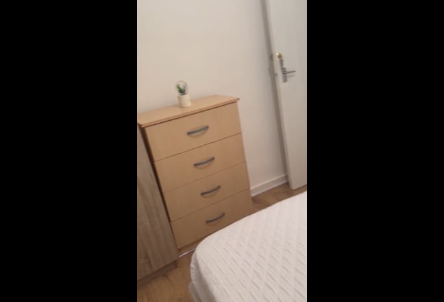Rent Room  Main Photo