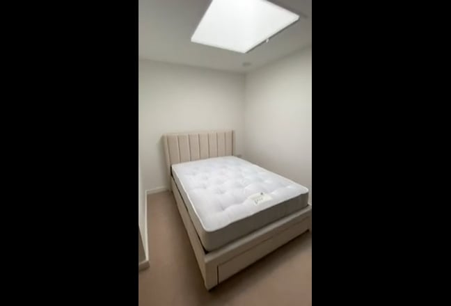 Bedroom in Southampton City Centre Main Photo