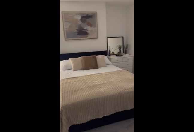 Video 1: Double Bedroom 1