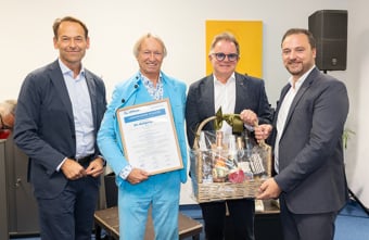 Uniqa-Urgestein Wolfgang Höltl feierte 50. Firmenjubiläum mit prominenten Gästen